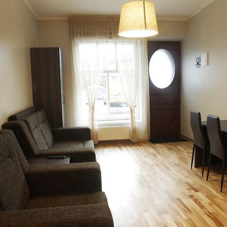 Meness Apartamenti 采西斯 外观 照片